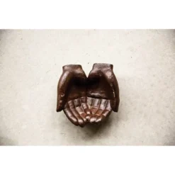 Cast Iron Hands Dish - Storied Home -Interio Store GUEST 57f4a01a c5a1 4879 b744 52b631413723