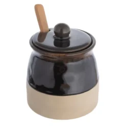 Storied Home Stoneware Sugar Pot With Lid And Wood Spoon -Interio Store GUEST 95fe8ddb c41e 4c23 9873 d608bf8d00d8